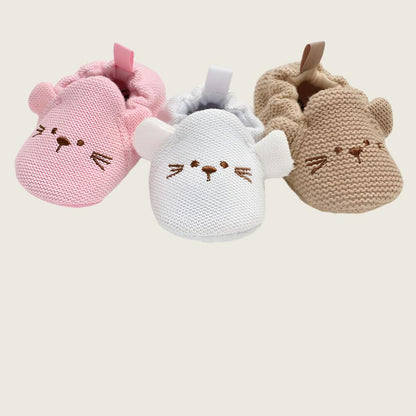 Knitted Mouse Shoes