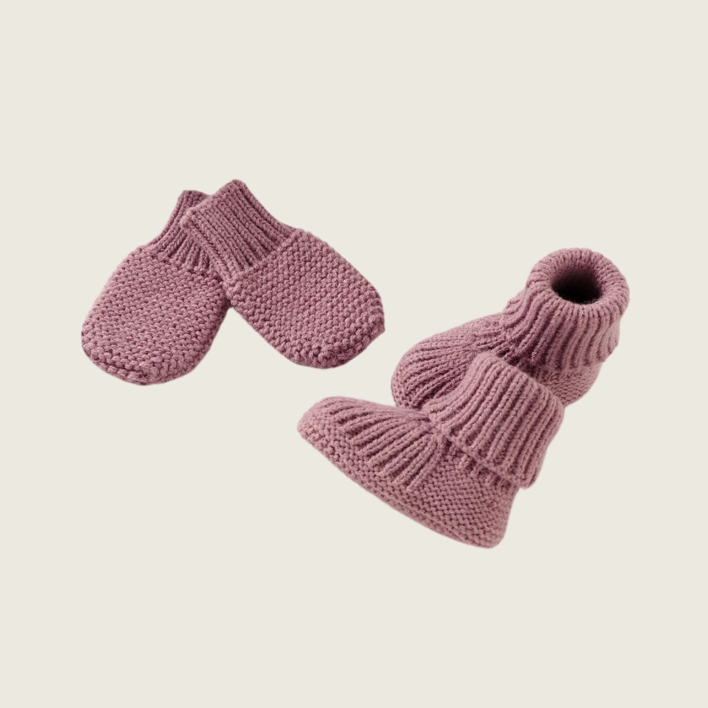 New York Knitted Boot and Glove Set